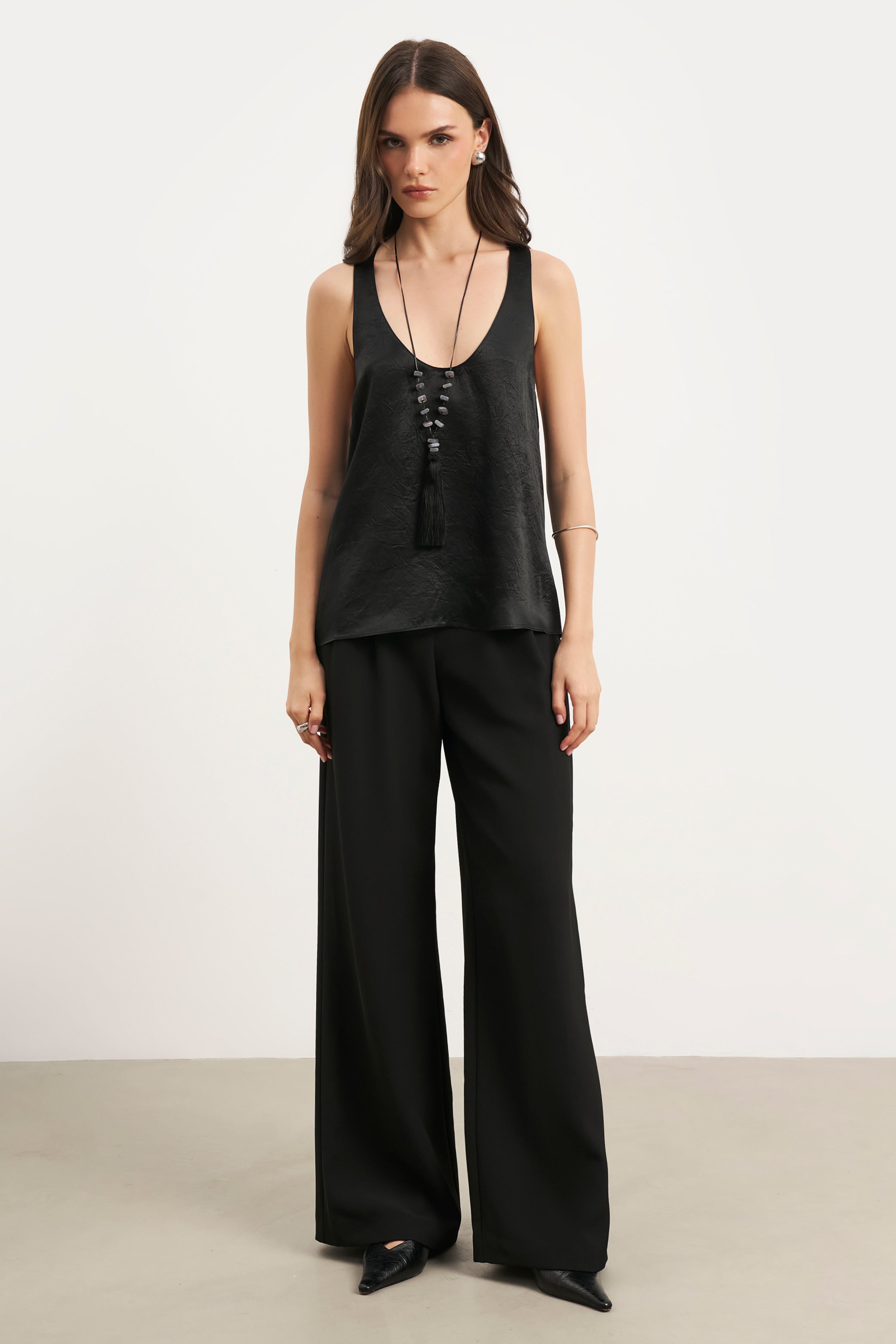 Crushed Satin Plunge U Neck Tank Top - Black