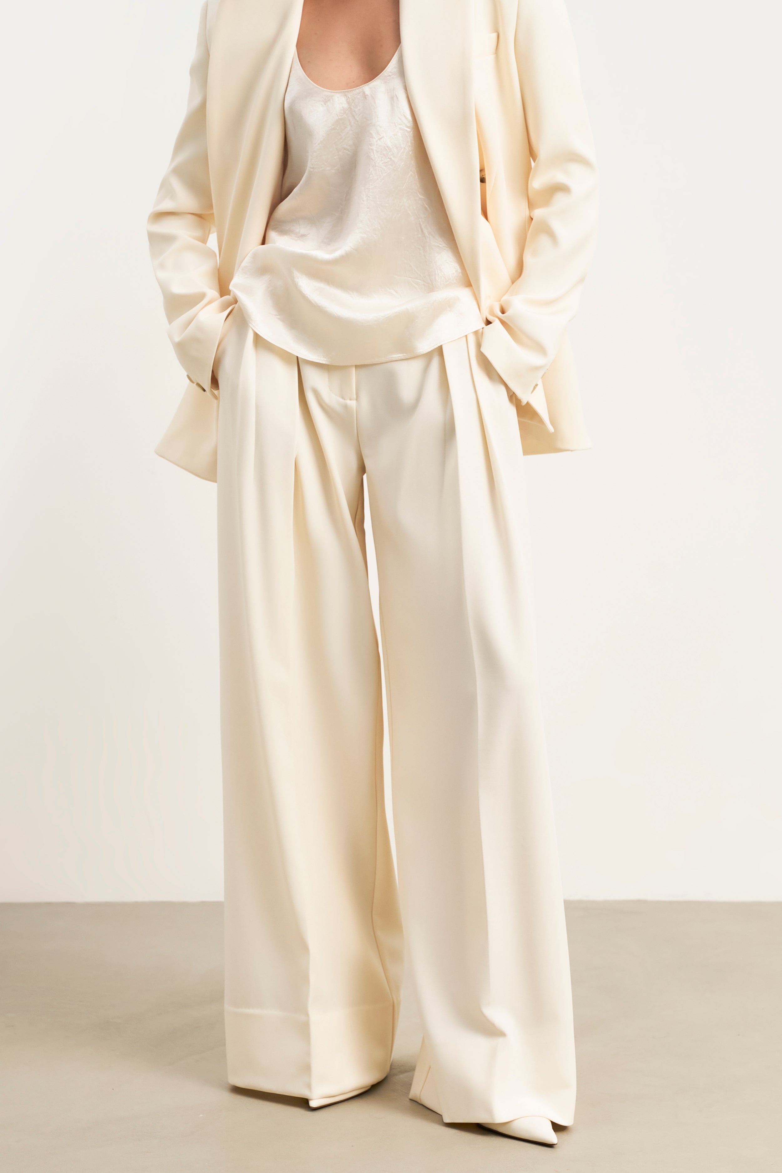 Pleated Ultra Wide Leg Trousers - Cream