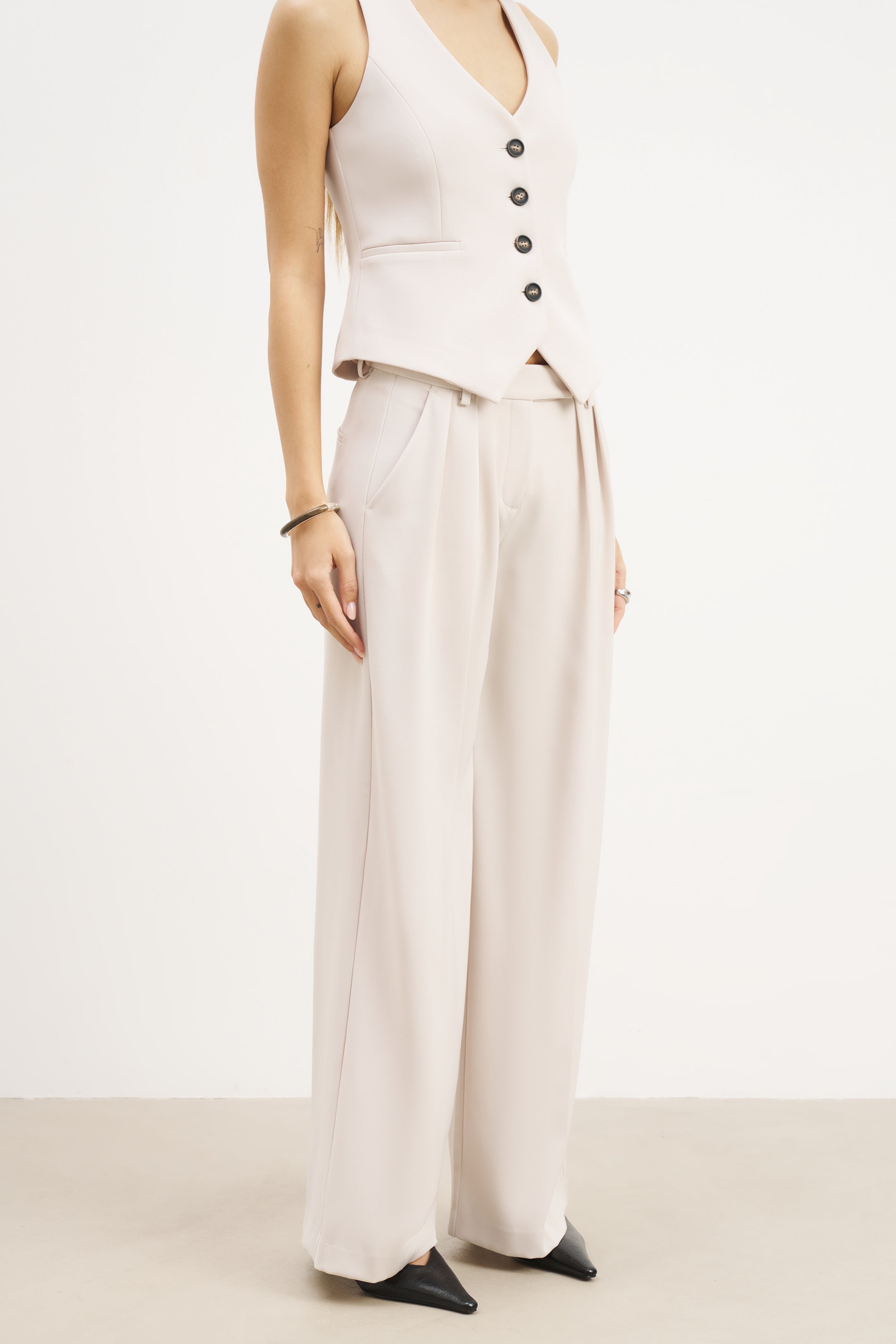 Clean Cut Double Pleat Trousers - Ecru
