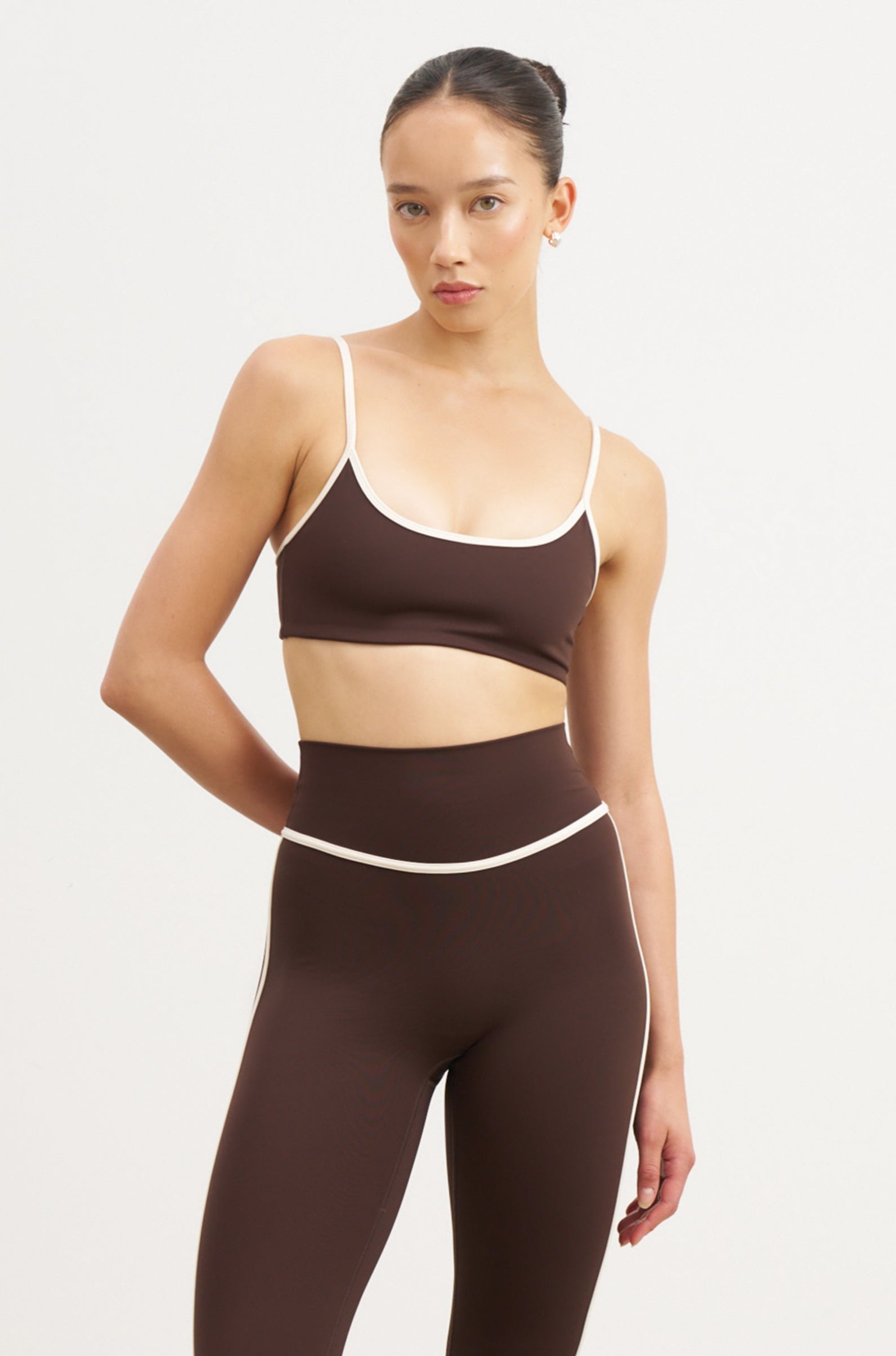 Base Contrast Trim Cami Bra - Carob/Tofu