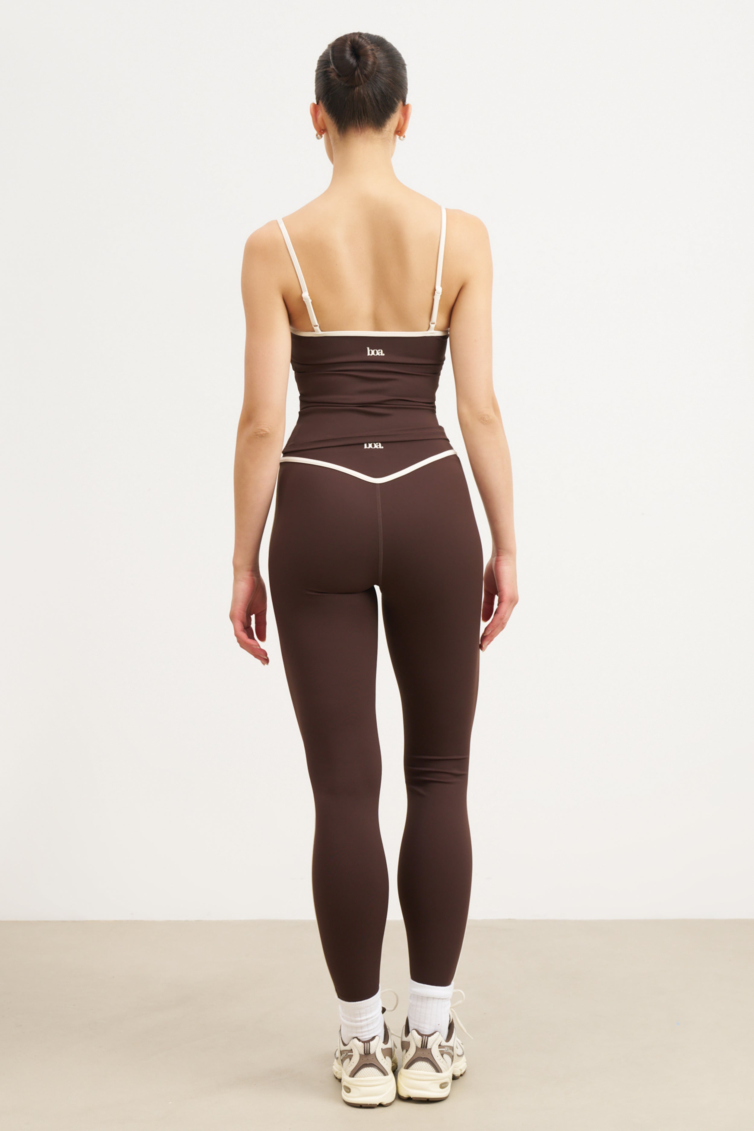 Base Contrast Trim Cami Top - Carob/Tofu