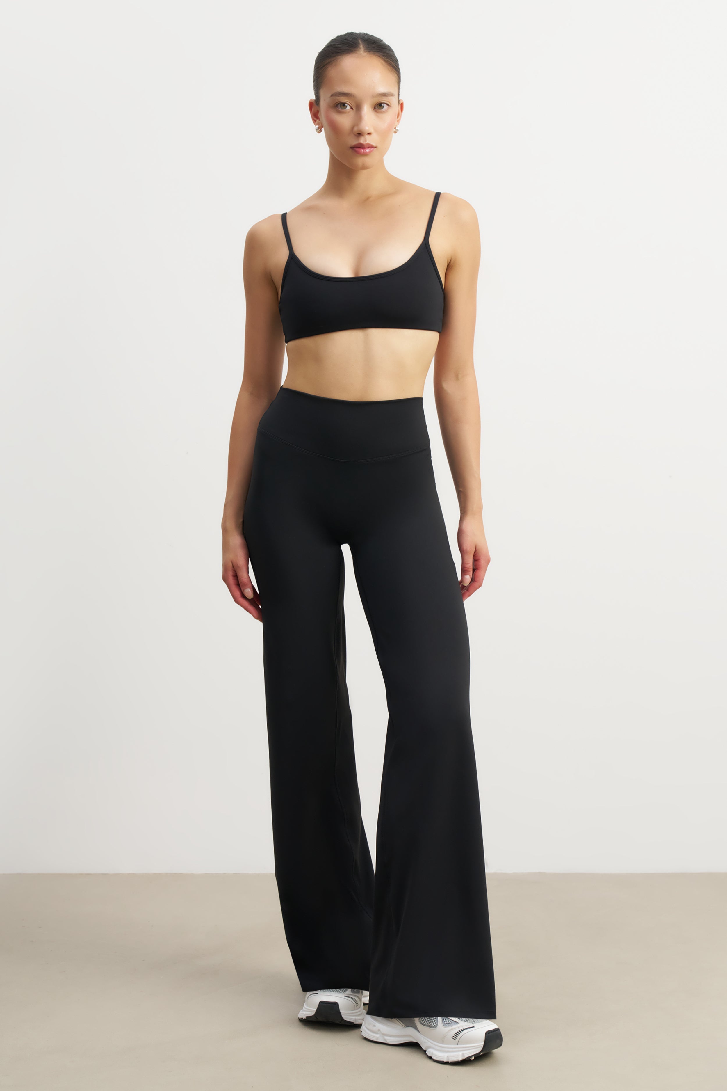 Base Sculpting Wide Leg Trousers - Black