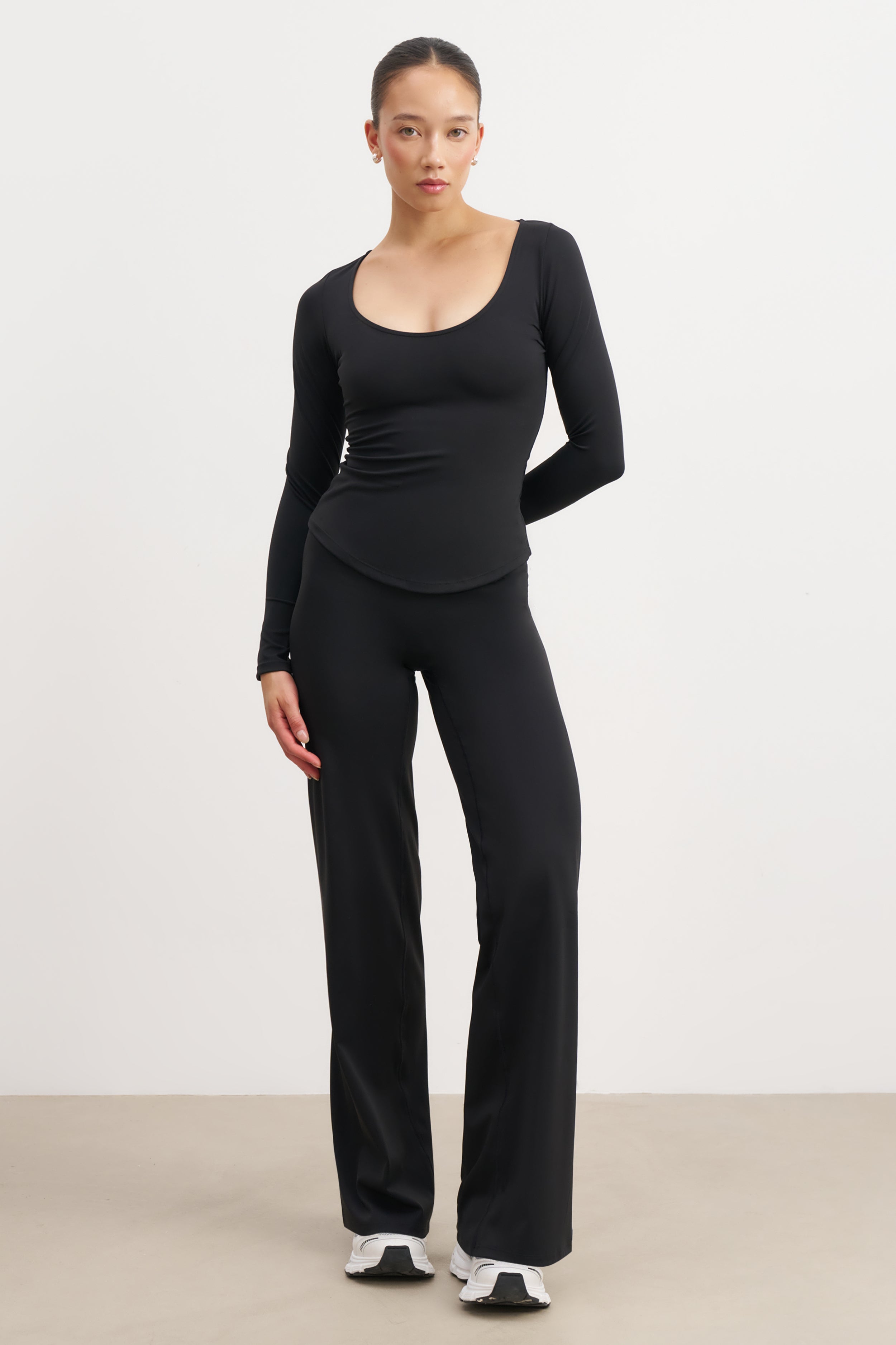 Base Sculpting Wide Leg Trousers - Black