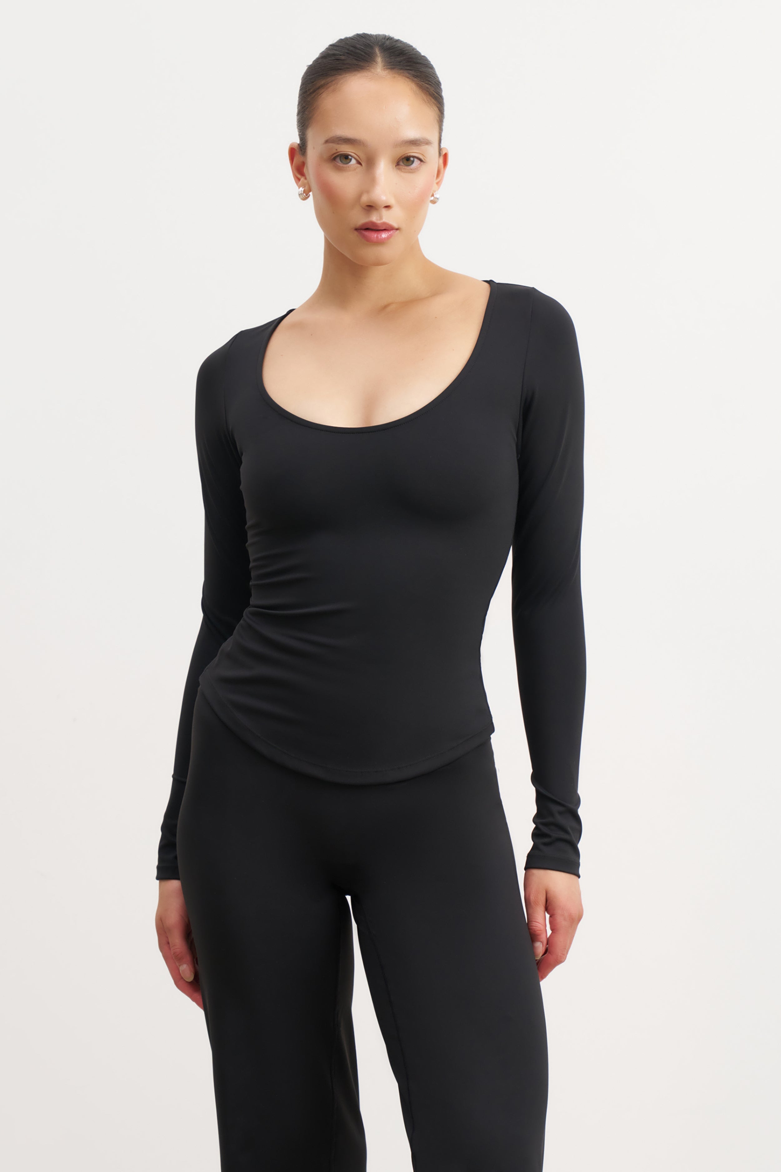 Base Sculpting Scoop Neck Long Sleeve Top - Black