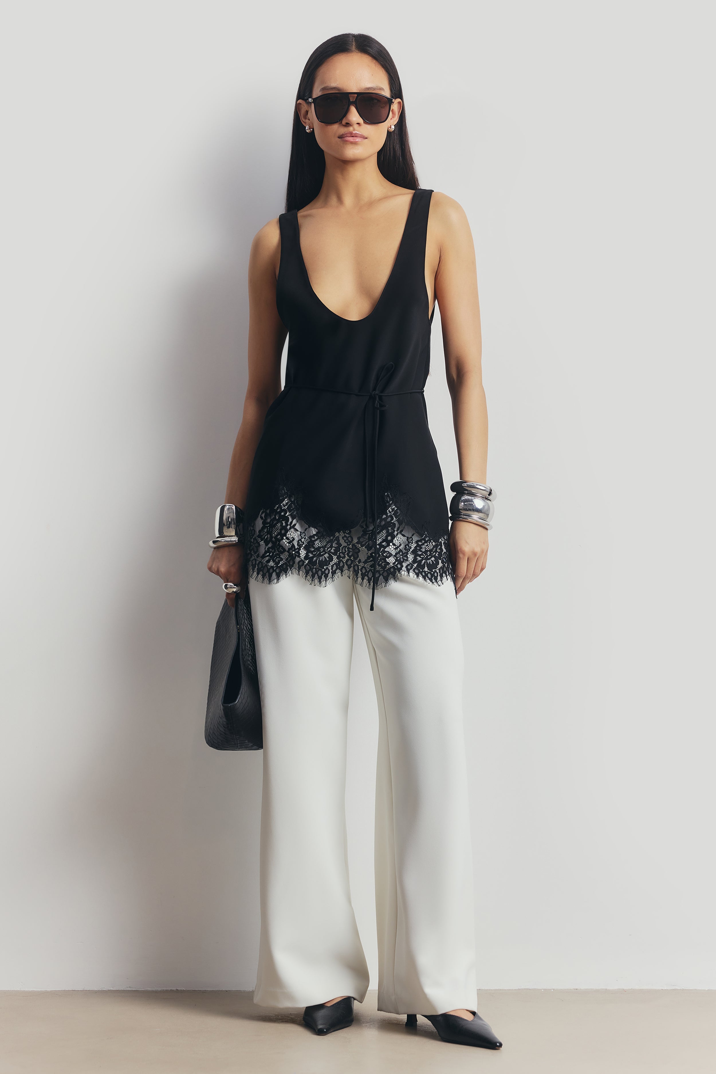 Lace Hem Scoop Neck Longline Top - Black