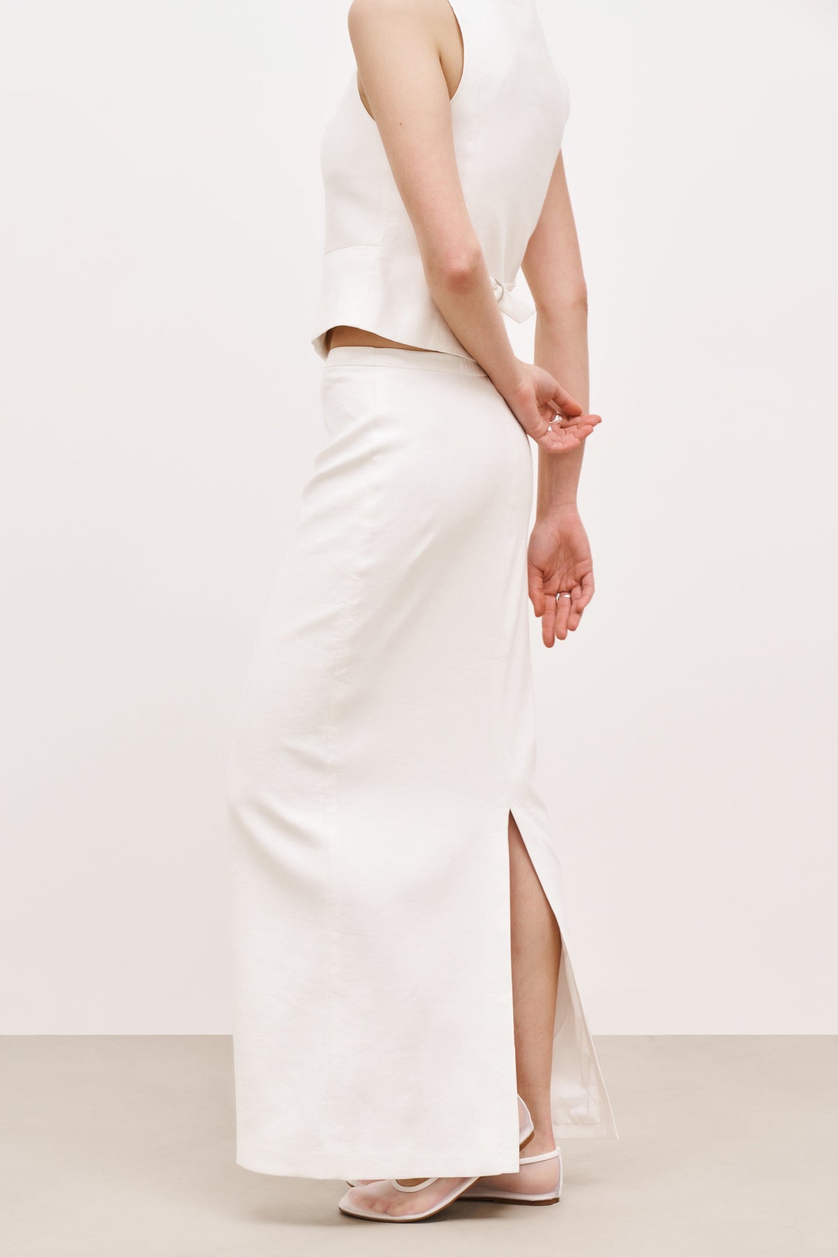 Mid Rise Linen Maxi Skirt - White