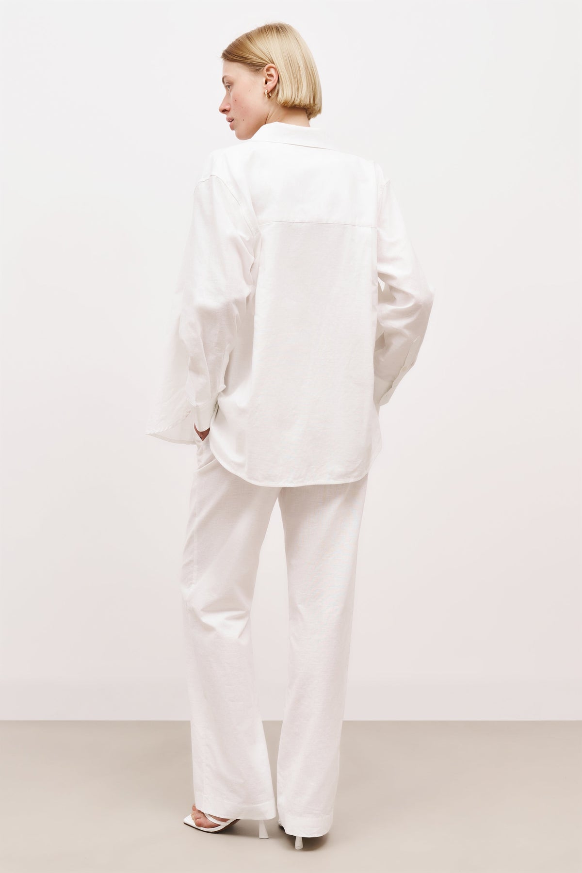 Linen Long Sleeve Boyfriend Shirt - White