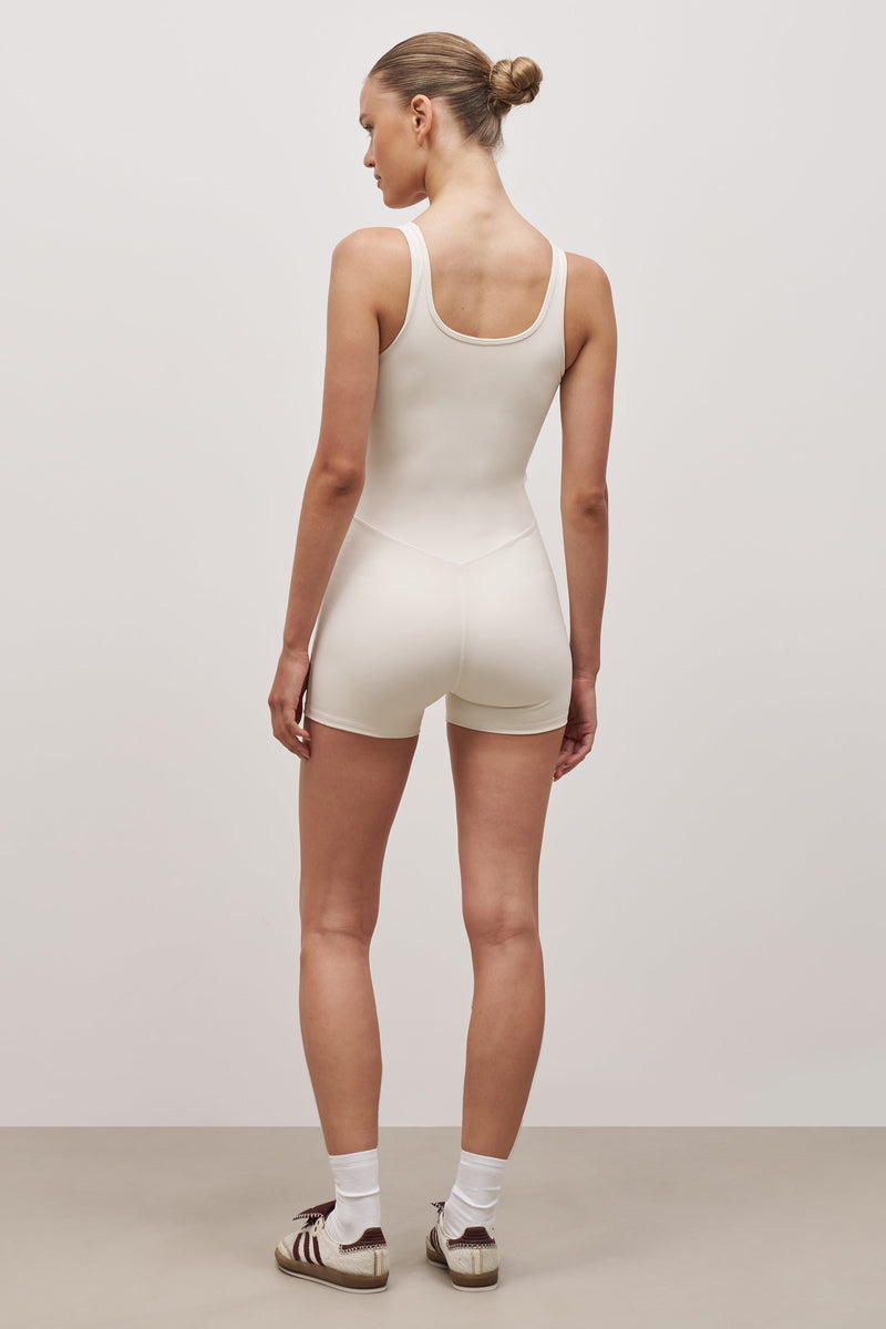 Base Sculpting Short Unitard - Tofu