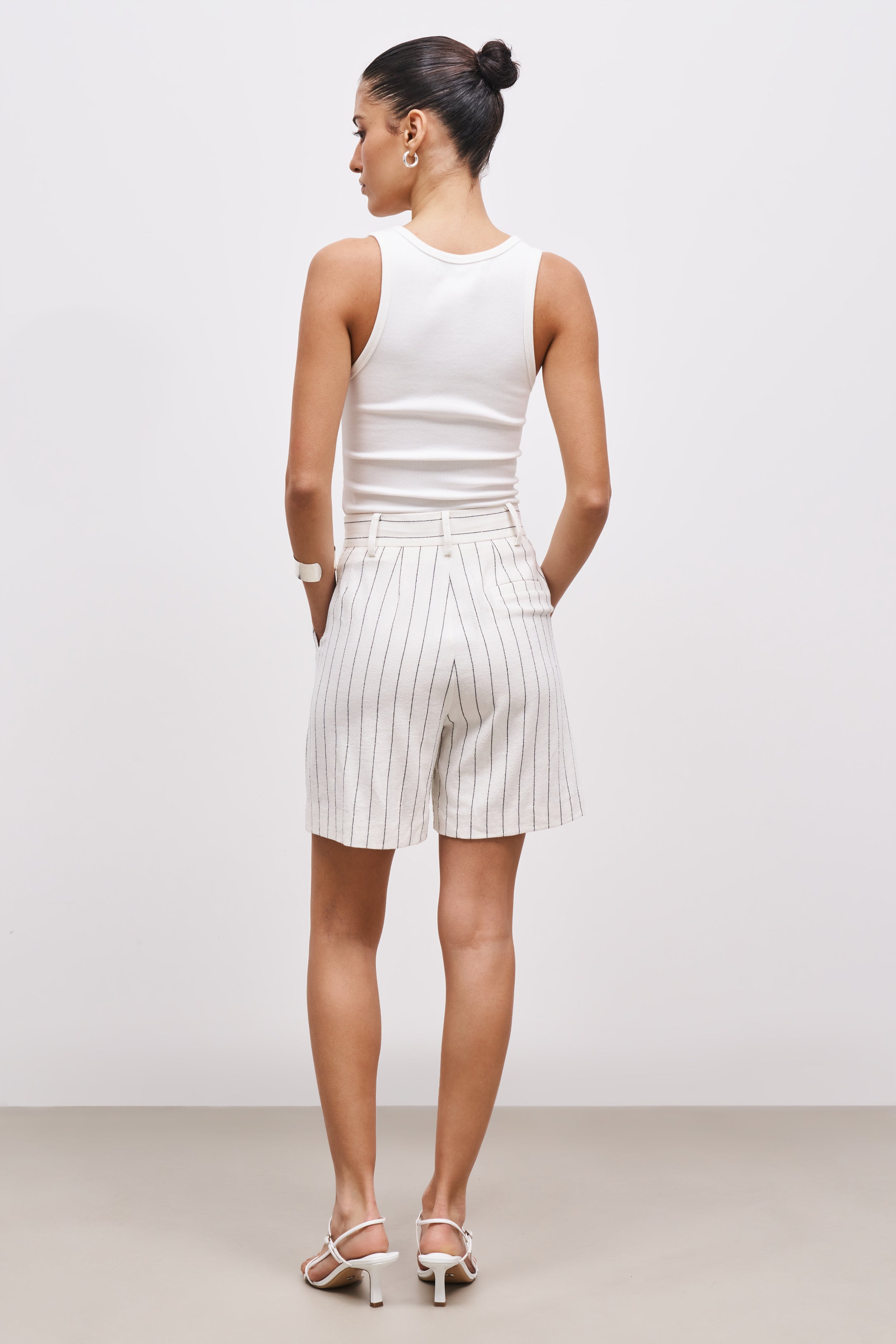 Tailored Linen Longline Shorts - Cream/Black