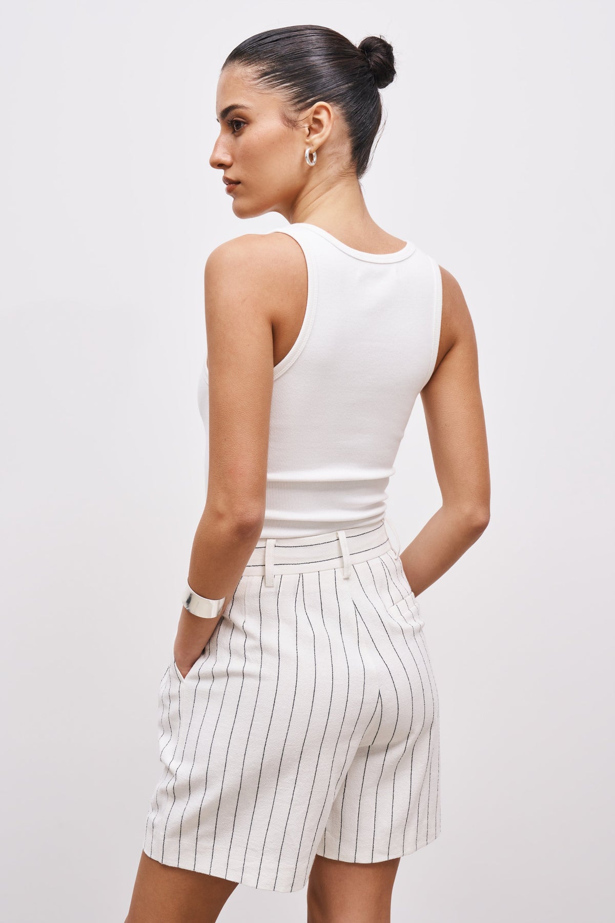 Tailored Linen Longline Shorts - Cream/Black