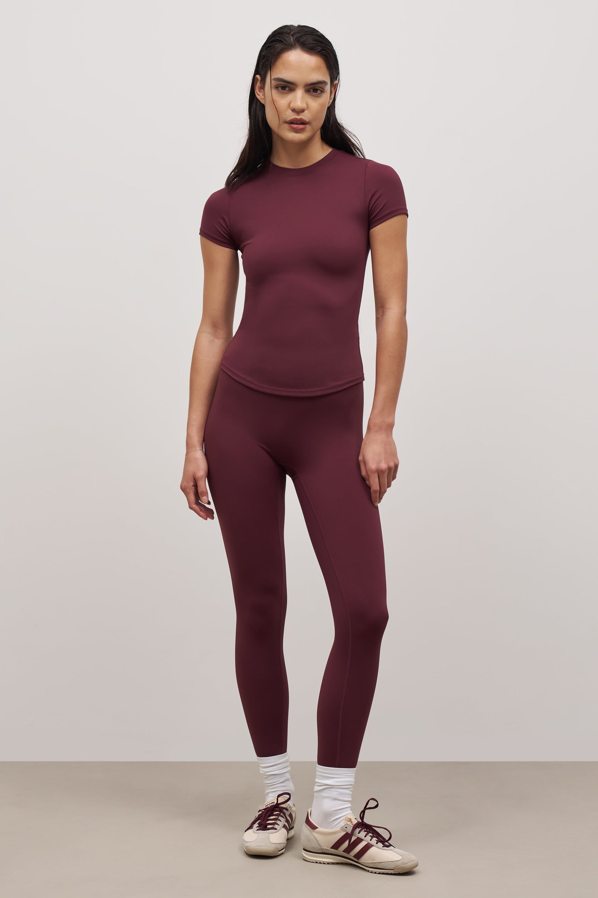 Base Sculpting T Shirt - Merlot