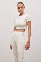 Base Sculpting Cropped T Shirt - Tofu