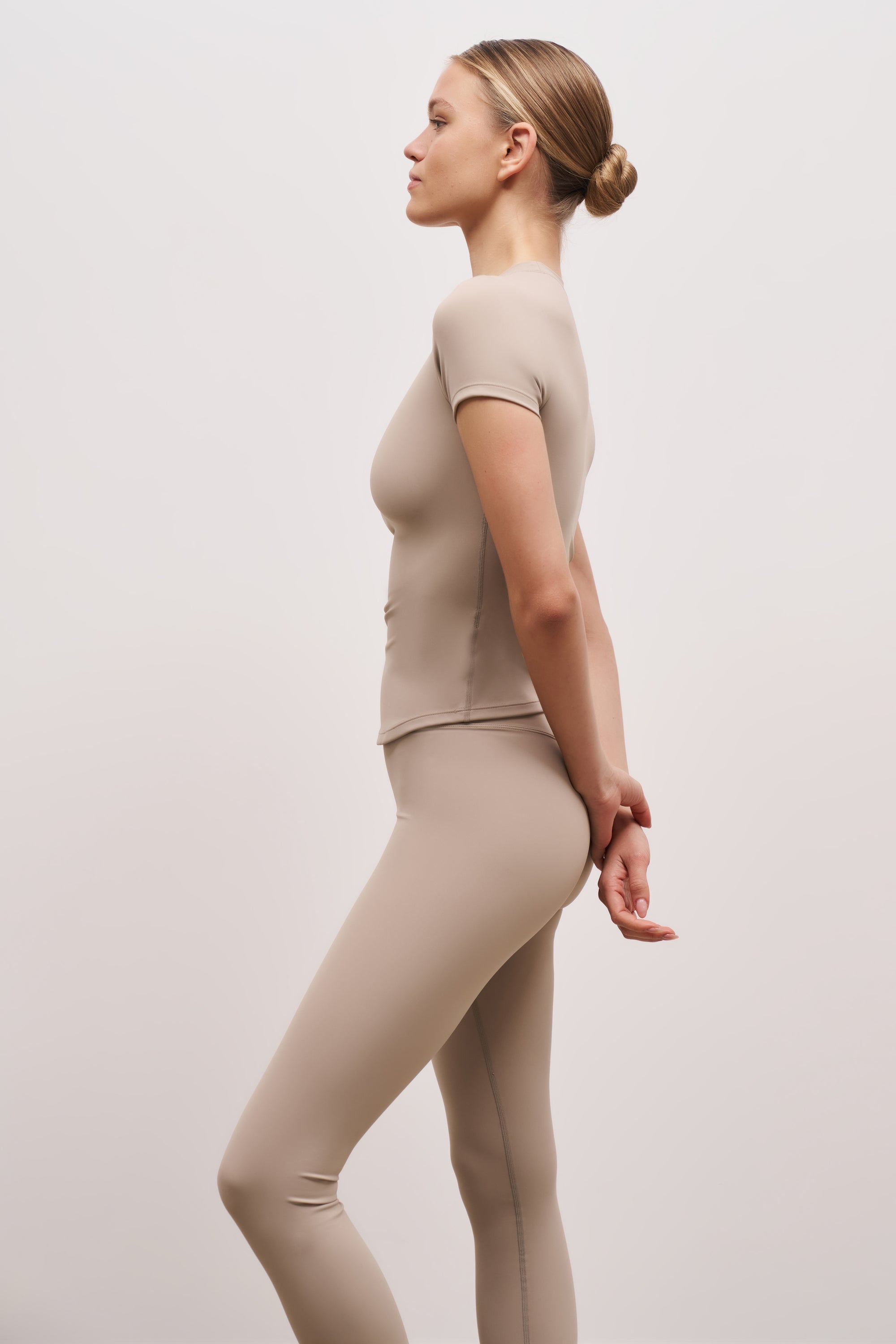 Base Sculpting T Shirt - Taupe