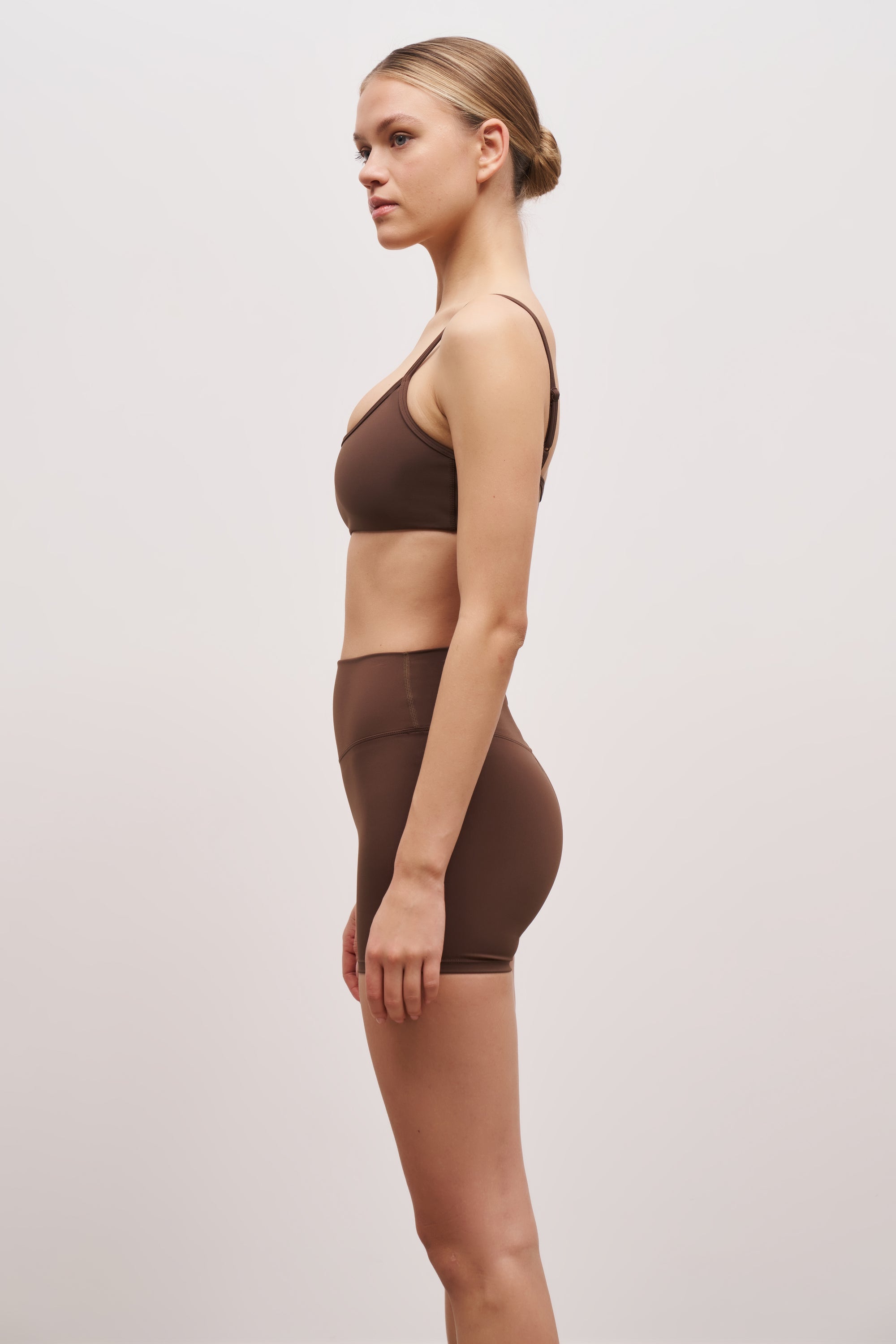 Base Sculpting Shorts - Truffle