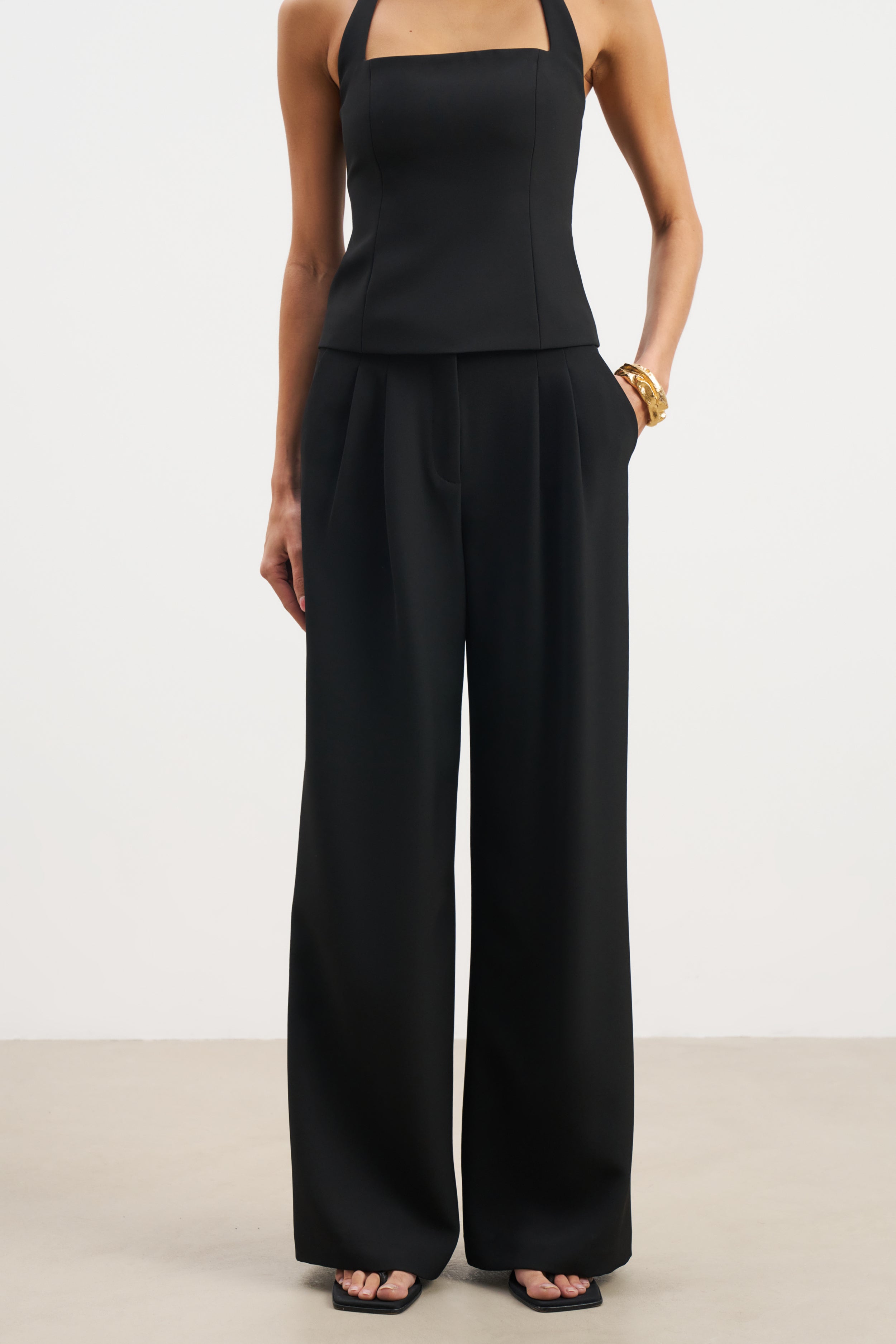 Effortless Pleated Wide Leg Trousers - Black