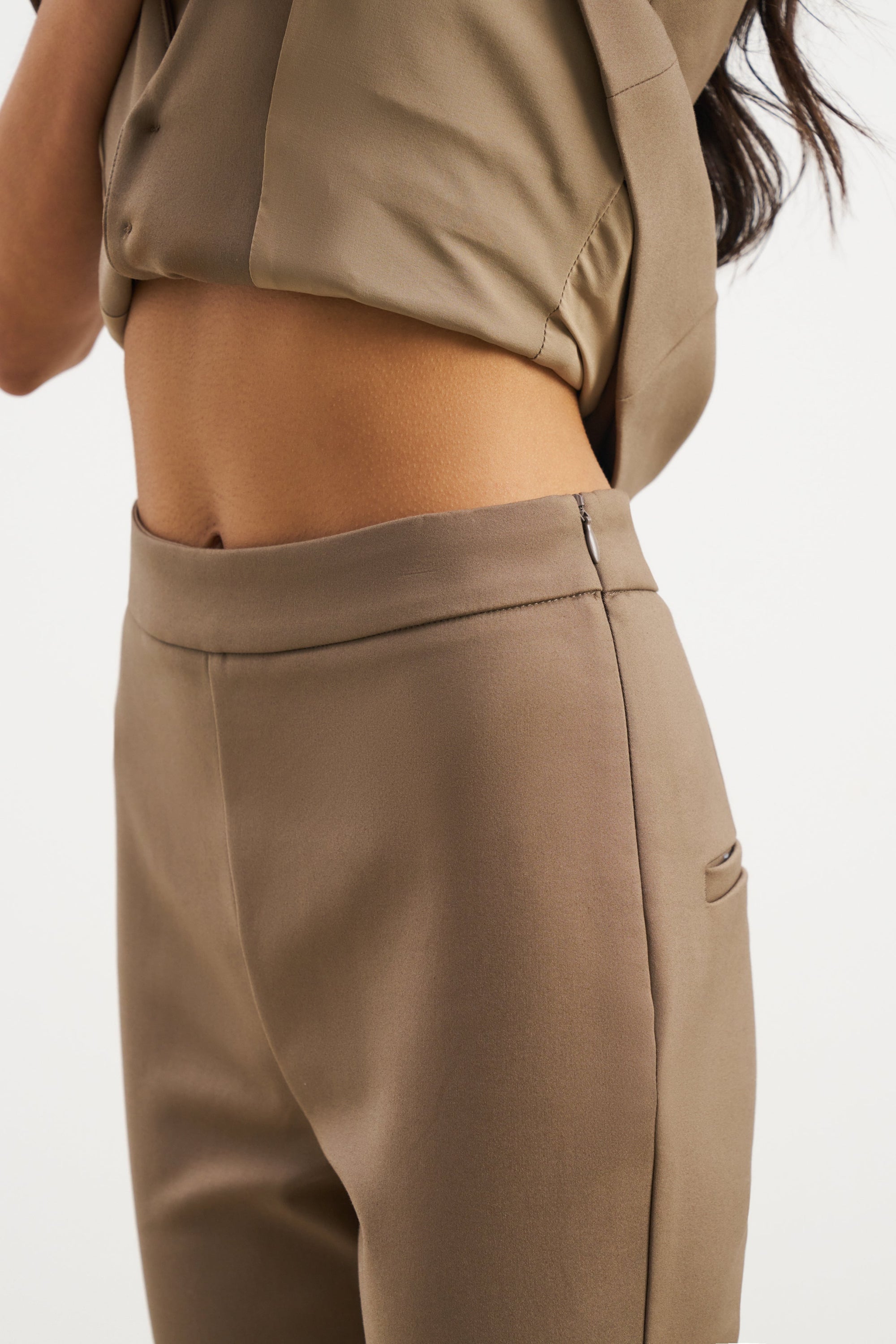 Tailored Capri Leggings - Latte