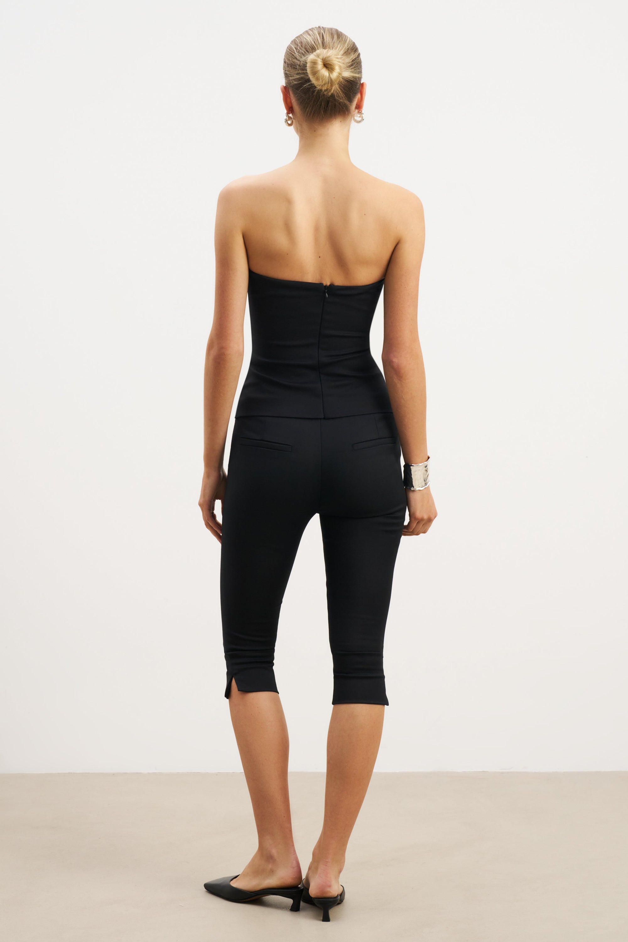 Tailored Capri Leggings - Black