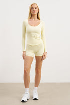 Base Sculpting Shorts - Buttermilk