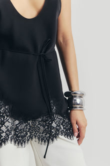 Lace Hem Scoop Neck Longline Top - Black