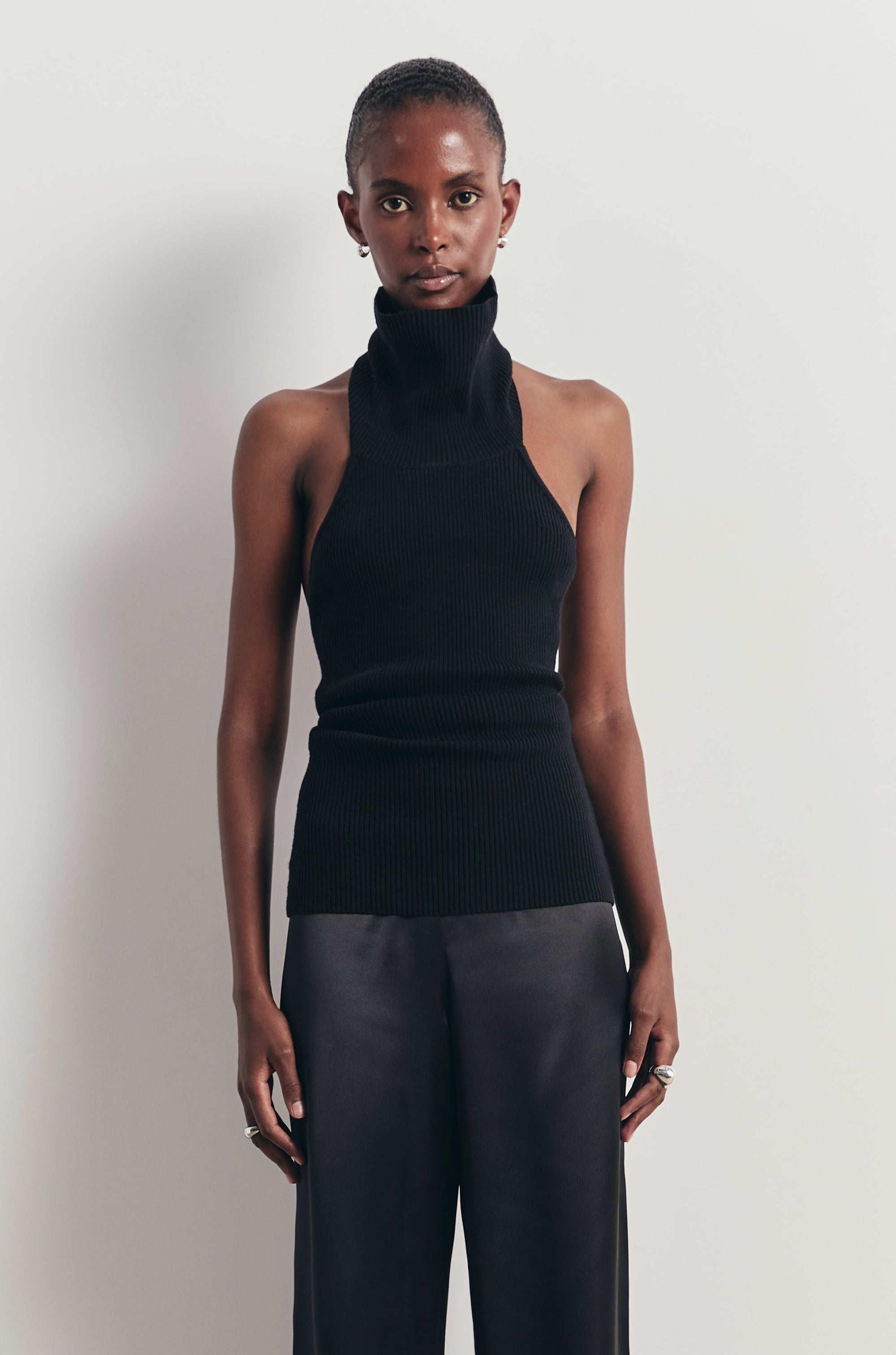 Relaxed Ribbed High Neck Halter Top - Black