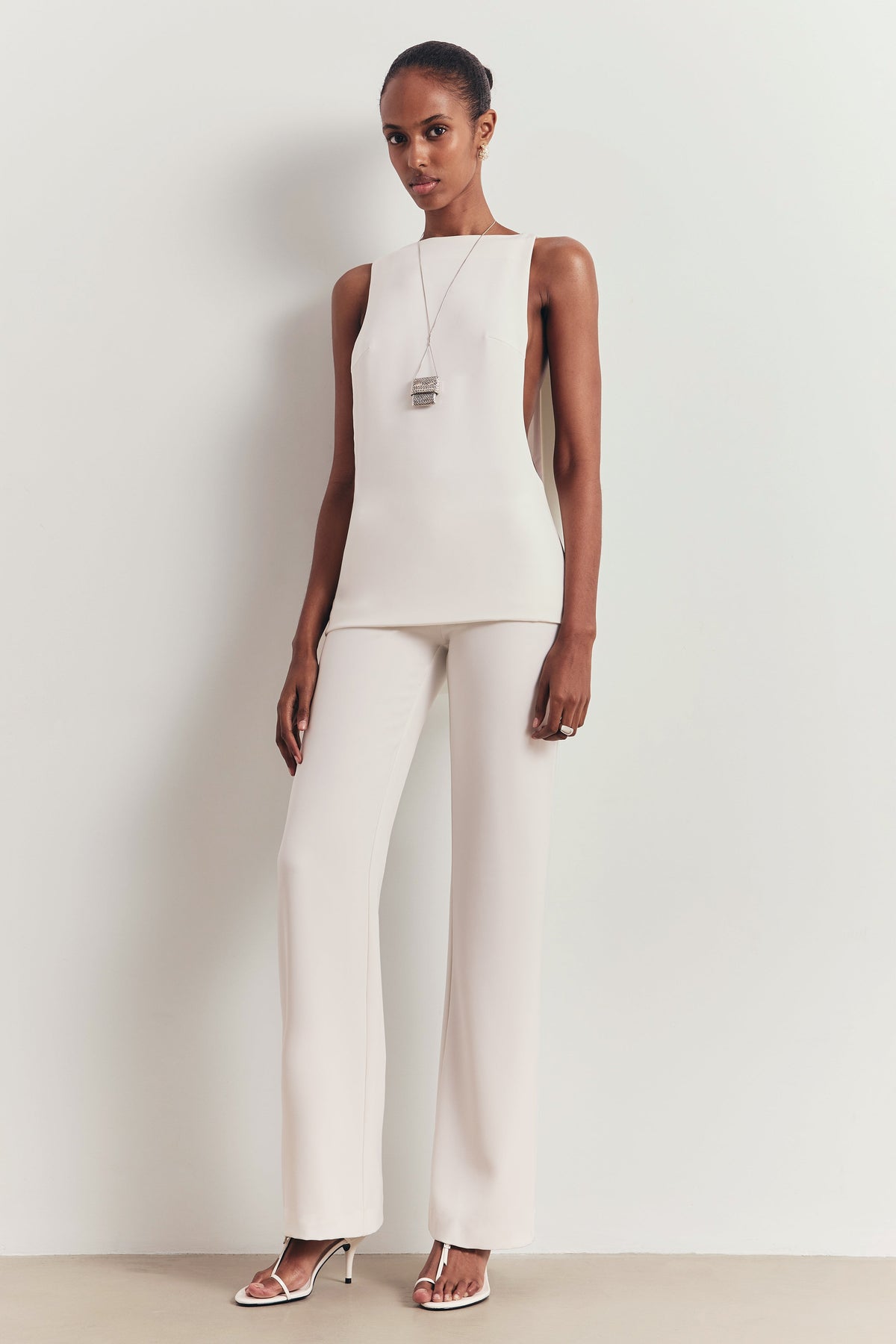Clean Cut Low Rise Straight Leg Trousers - White