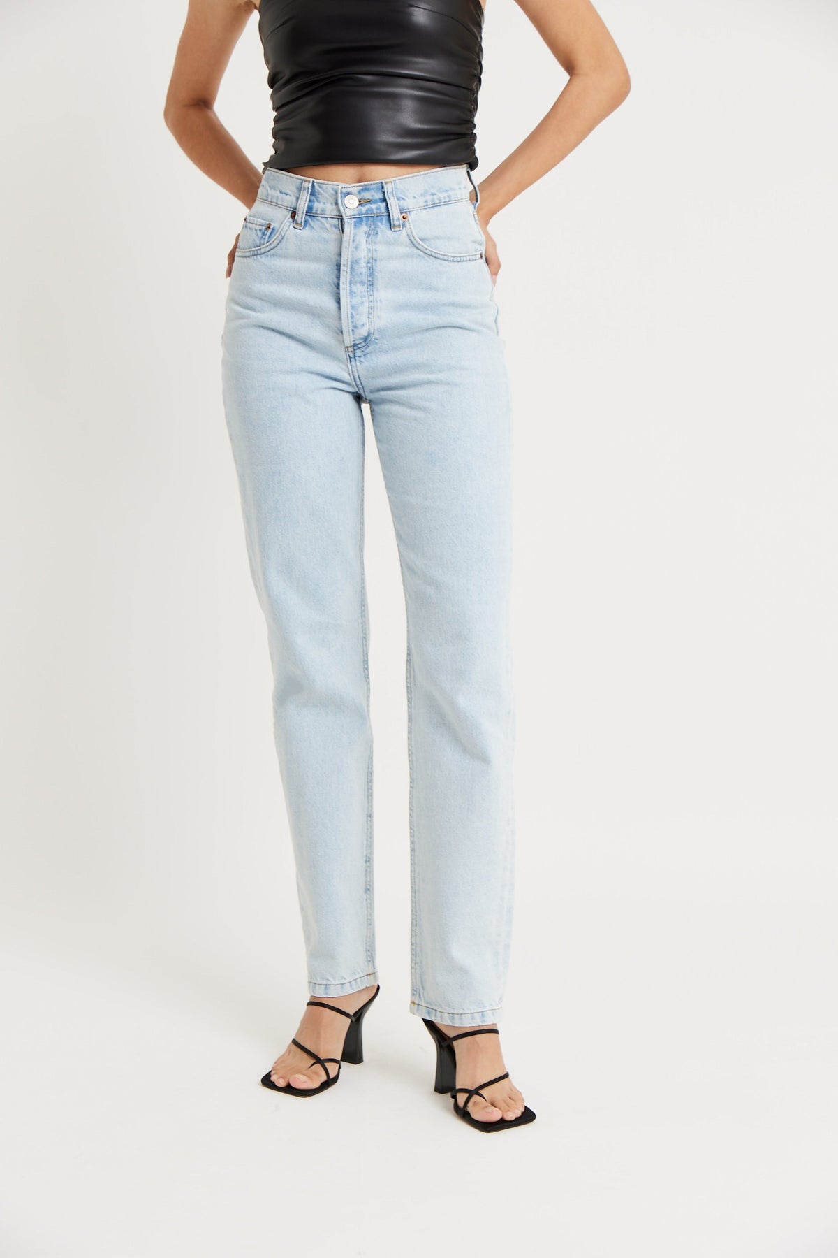 Straight Leg Jeans - Light Blue